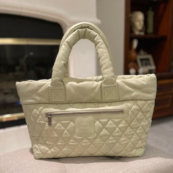 CHANEL Coco Cocoon Large Tote in Cream🤍💙 - Picture 1 of 12